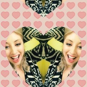 Meet your Posher, Caroline